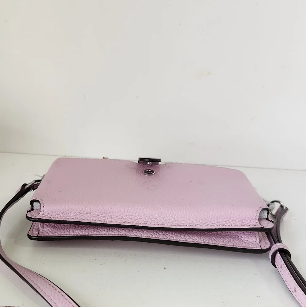 Like New! Kors Lilac Pebbled Leather Wallet /purse /phone Case Crossbody - Picture 8 of 9